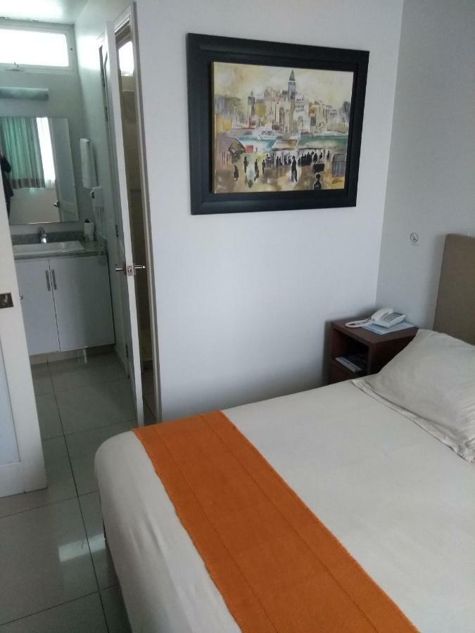 Suites Chapultepec Guadalajara Zewnętrze zdjęcie