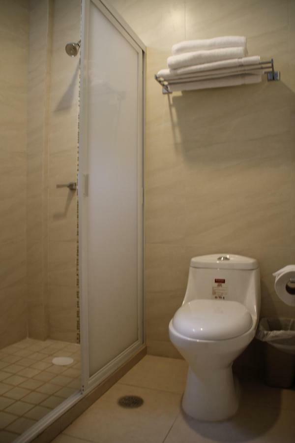 Suites Chapultepec Guadalajara Zewnętrze zdjęcie